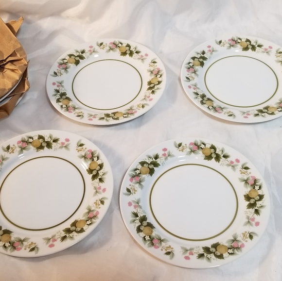 51 Pieces MIKASA SUMAY Dinnerware Set Vintage - Picture 4 of 8